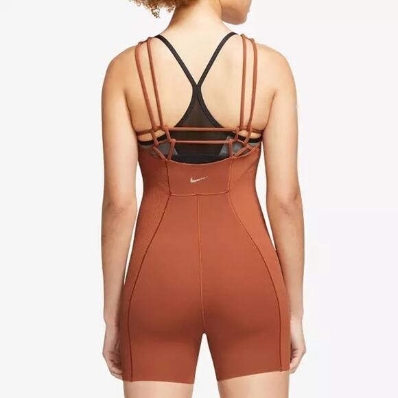 Nike Yoga Dri-FIT Luxe 5" Romper Sz Large - Picture 7 of 7